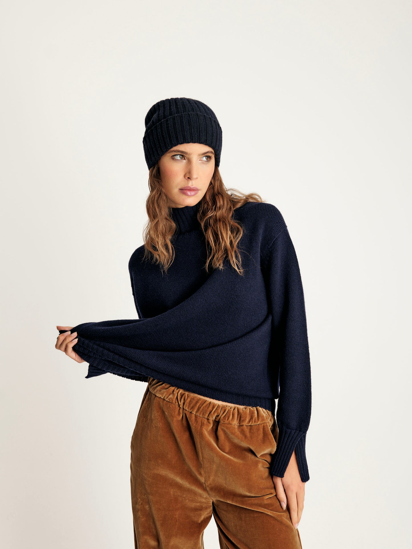 Cappellino a coste 100% Cashmere